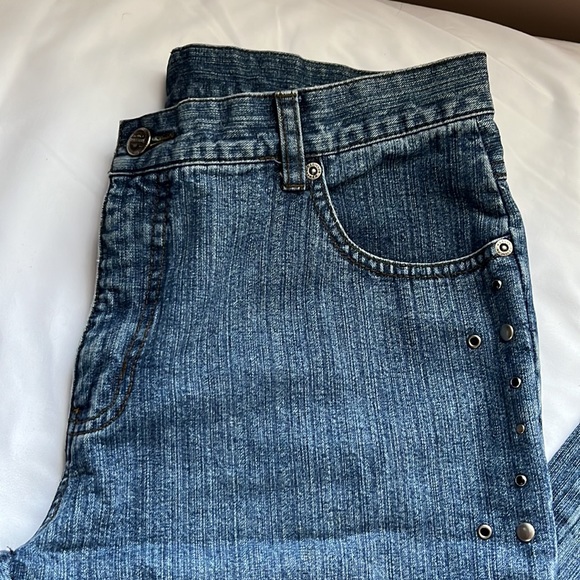 Harley Davis women’s jeans with matching tank top. Preowned - Picture 10 of 12